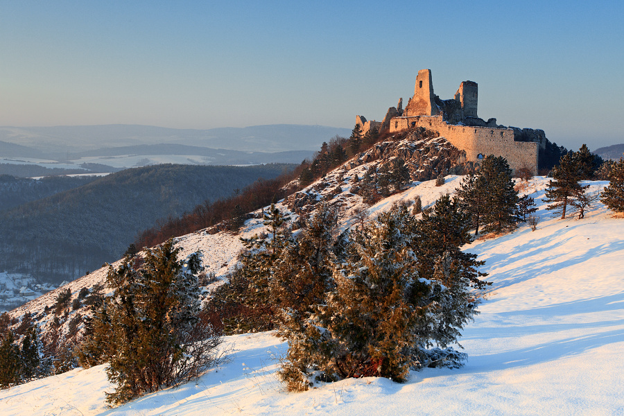 Čachtický hrad v zime