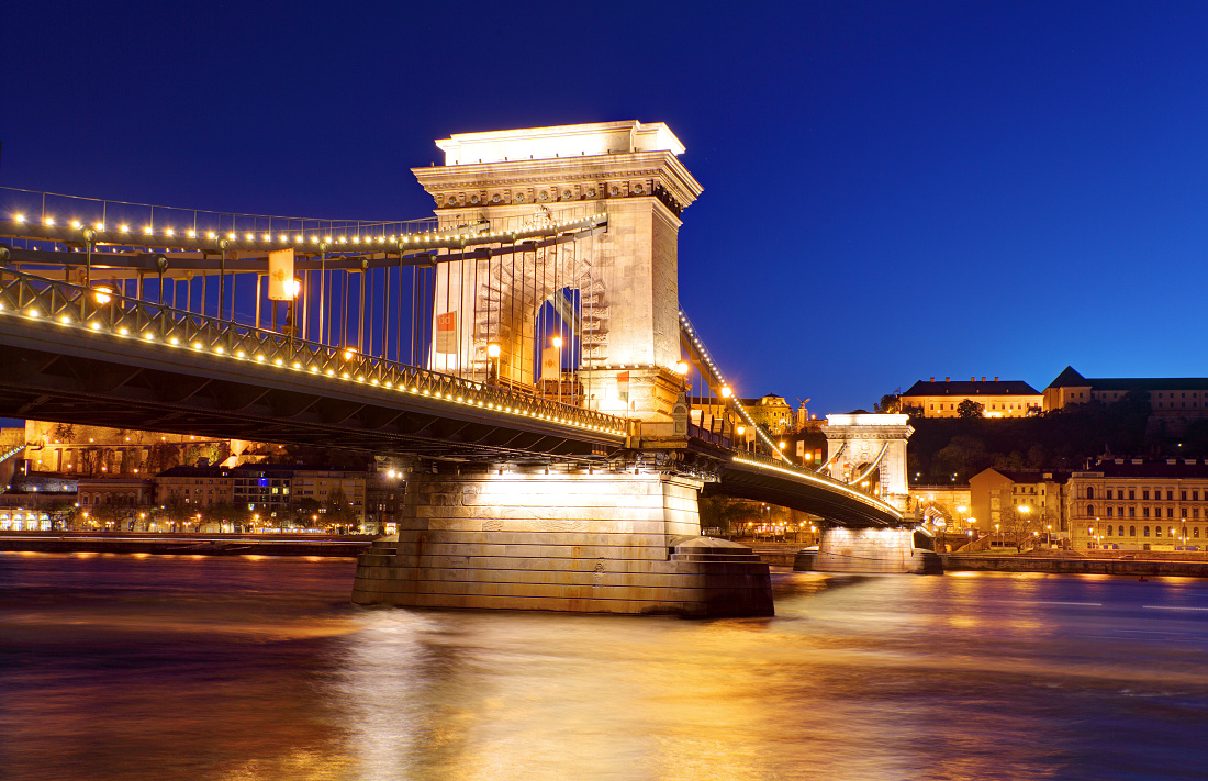 Chain Bridge in Budapest in evening.