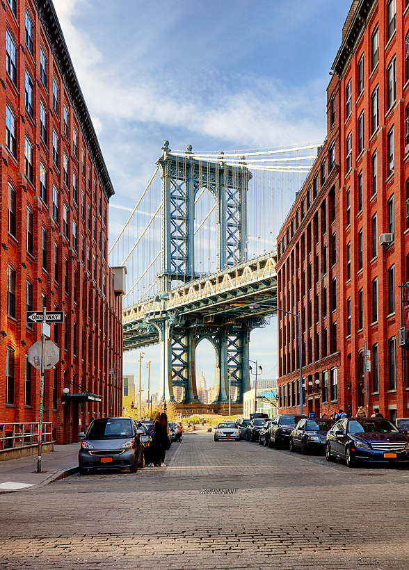 Manhattan Bridge from an alley in Brooklyn.