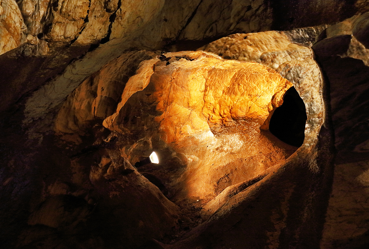Ochtinská aragonitové jaskyňa
