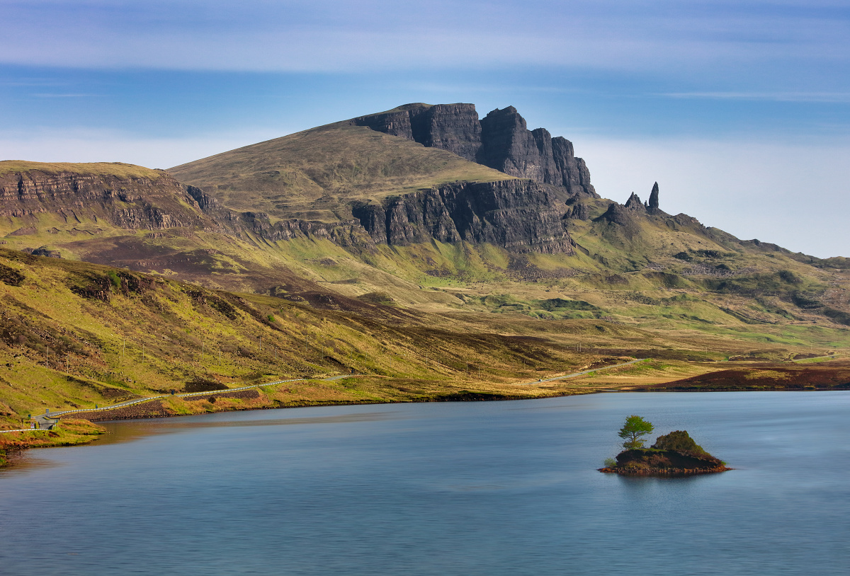 Old Man of Storr with lake