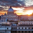 Vatikán pri západe slnka